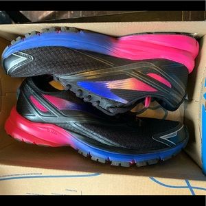 Brooks Launch 4- worn twice